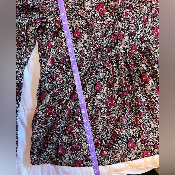 BCBGeneration bell sleeve floral blouse size large - Picture 8 of 9